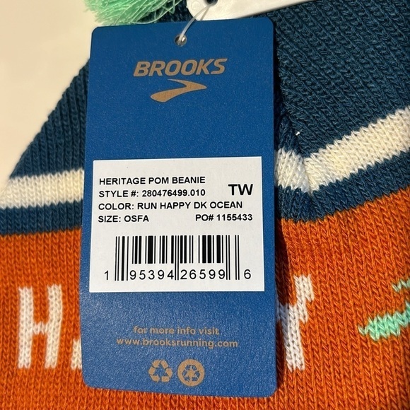 Brooks Unisex Run Happy Heritage Pom Beanie New with tags! - Picture 4 of 10